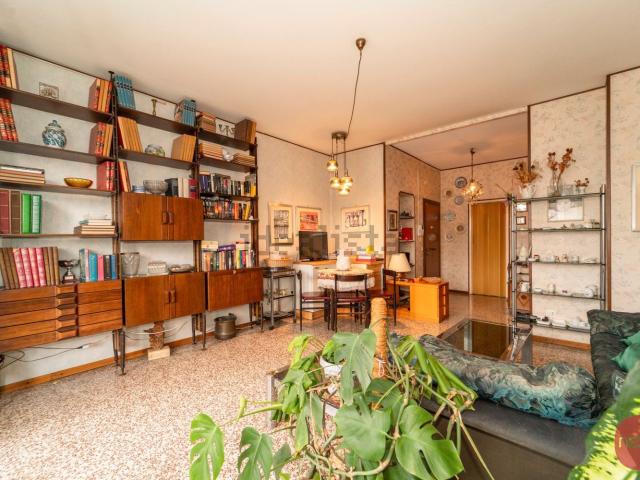 Appartamento in vendita di 97 m² in Via Appennini, 145
