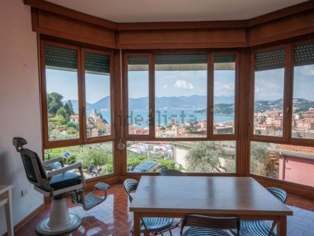 Appartamento in vendita di 97 m² in Via Carbognano 3 ° Traversa, 11