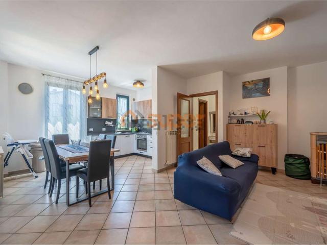 Appartamento in vendita di 97 m² in Via Cesare Caporali