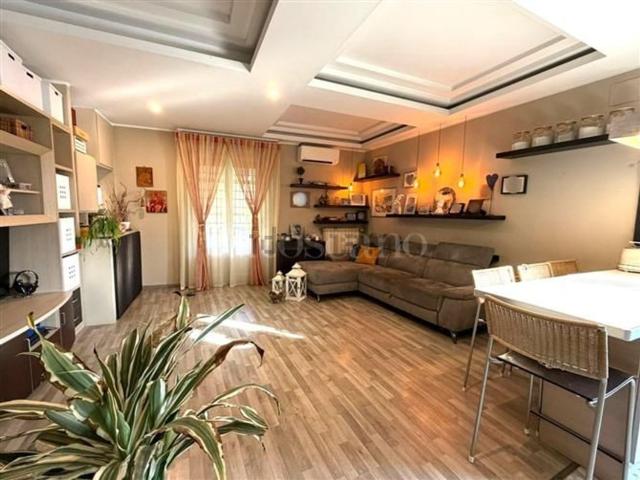 Appartamento in vendita di 97 m² in Via Cortemilia