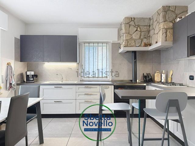 Appartamento in vendita di 97 m² in Via degli Alpini, 12