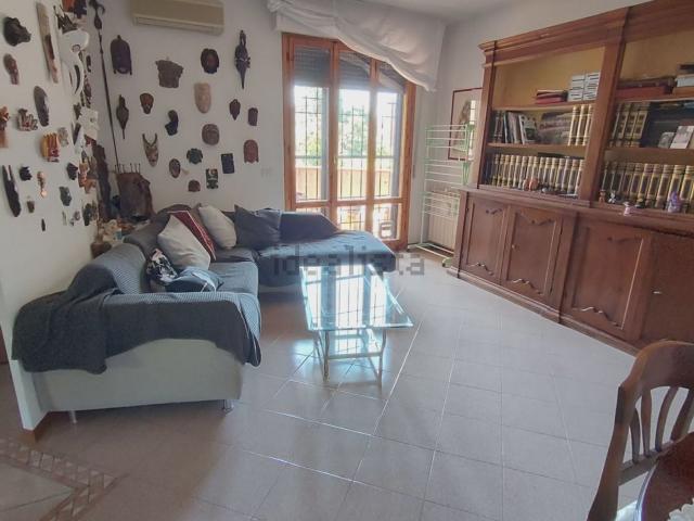 Appartamento in vendita di 97 m² in Via del Guarlone, 68