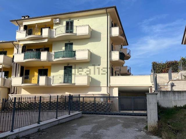 Appartamento in vendita di 97 m² in Via del Partigiano, 5