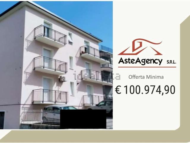 Appartamento in vendita di 97 m² in Via della Pace, 36