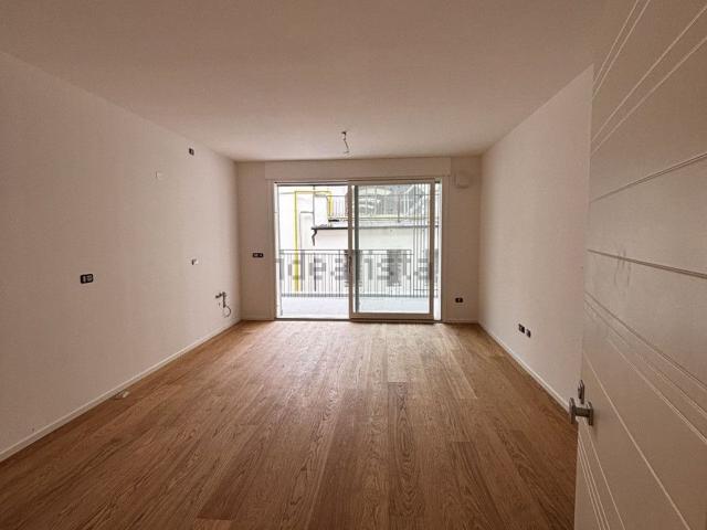 Appartamento in vendita di 97 m² in Via Domenico Campagnola, 56