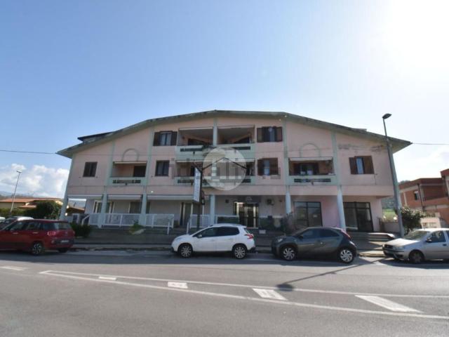 Appartamento in vendita di 97 m² in Via Estate, 25