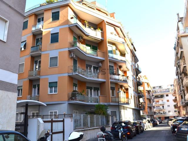 Appartamento in vendita di 97 m² in Via Federico Barocci, 16