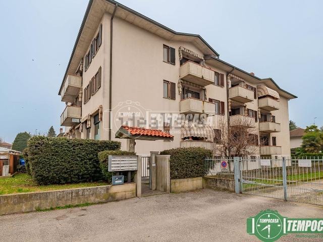 Appartamento in vendita di 97 m² in Via Fratelli Cervi