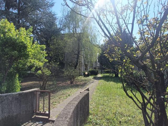 Appartamento in vendita di 97 m² in Via Francesco Baracca