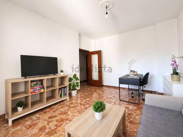 Appartamento in vendita di 97 m² in Via Francesco Baracca