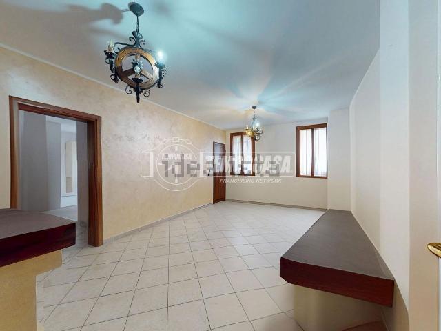 Appartamento in vendita di 97 m² in Via G. Matteotti, 402
