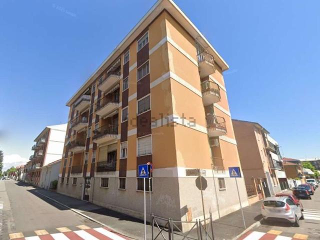 Appartamento in vendita di 97 m² in Via Generale Fara, 2
