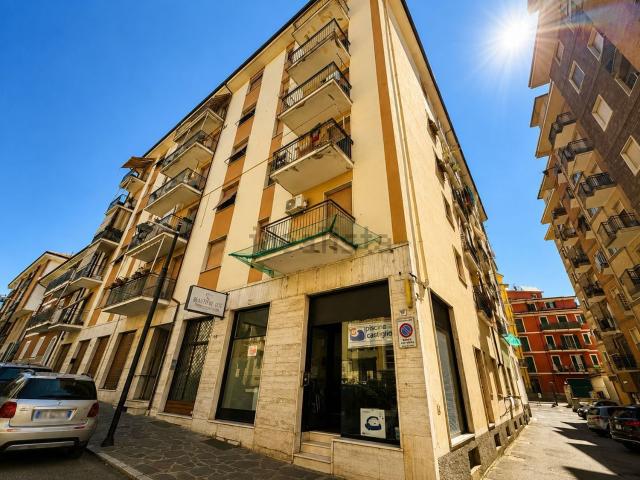 Appartamento in vendita di 97 m² in Via Giovanni Amendola, 102