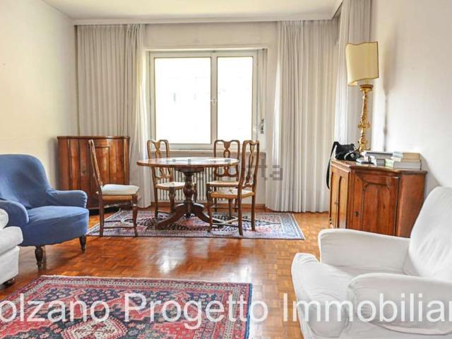 Appartamento in vendita di 97 m² in Via Giovanni Segantini