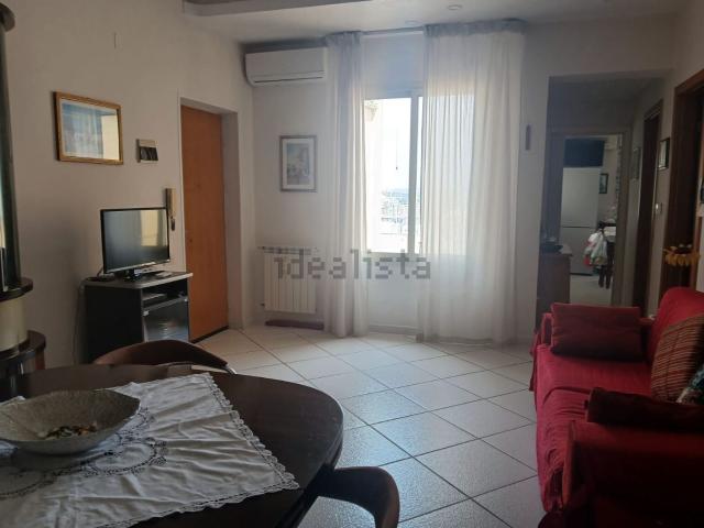 Appartamento in vendita di 97 m² in Via Gioeni, 34