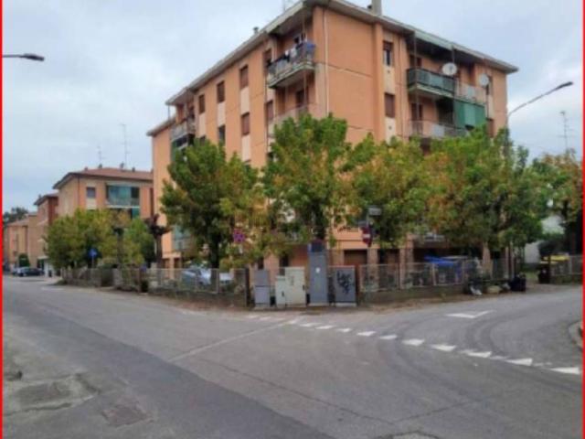 Appartamento in vendita di 97 m² in Via Giacomo Leopardi, 38