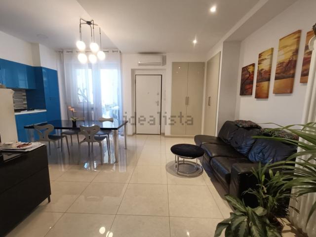 Appartamento in vendita di 97 m² in Via Giacomo Leopardi