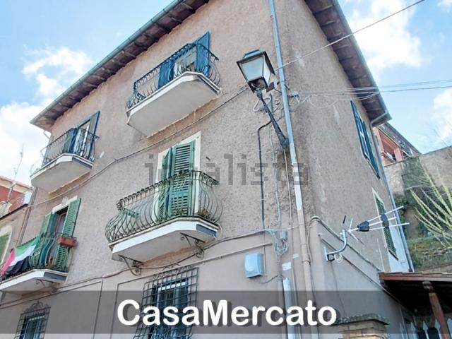 Appartamento in vendita di 97 m² in Via Giuseppe Lucatelli