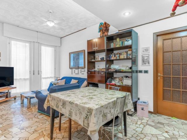 Appartamento in vendita di 97 m² in Via Giuseppe Parini, 38