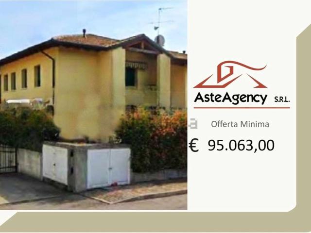 Appartamento in vendita di 97 m² in Via IV Novembre, 14