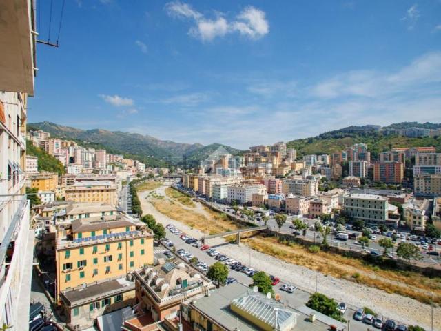 Appartamento in vendita di 97 m² in Via Leonardo Montaldo