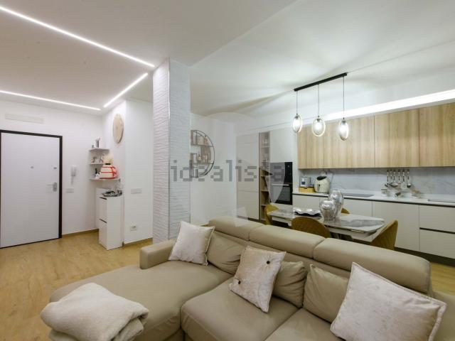 Appartamento in vendita di 97 m² in Via M. Buonarroti, 26