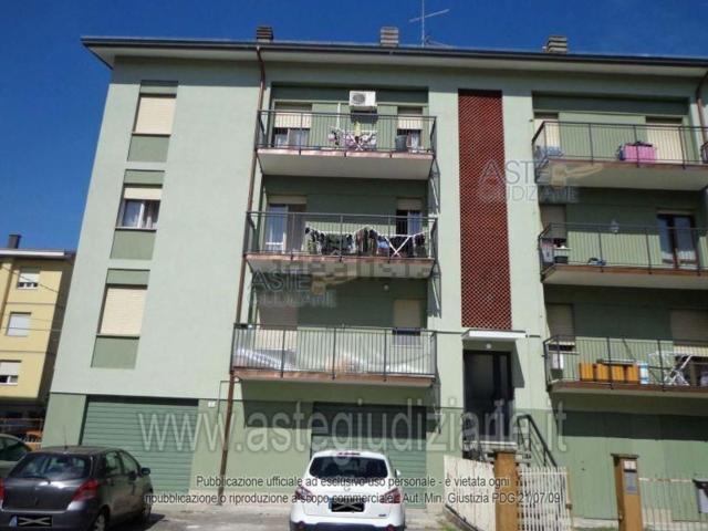 Appartamento in vendita di 97 m² in Via Marmolada, 2