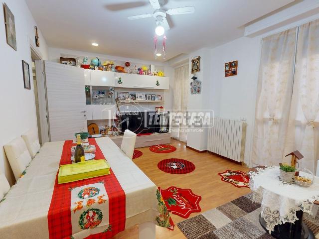 Appartamento in vendita di 97 m² in Via Natale Lucca