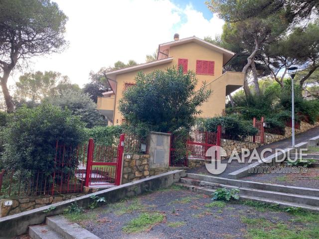 Appartamento in vendita di 97 m² in Via Oglio