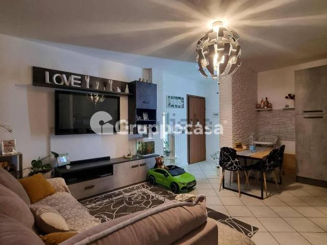 Appartamento in vendita di 97 m² in Via Pertini, 10