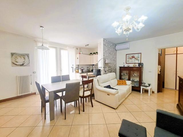 Appartamento in vendita di 97 m² in Via Rimembranze