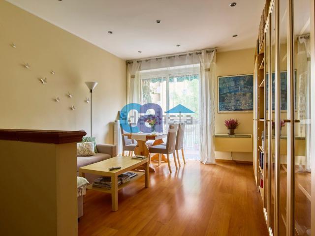 Appartamento in vendita di 97 m² in Via Sant&apos Abbondio, 25