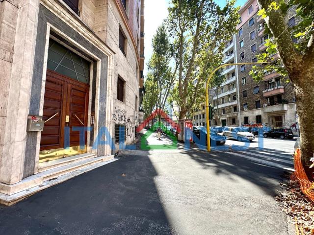 Appartamento in vendita di 97 m² in Via Satrico