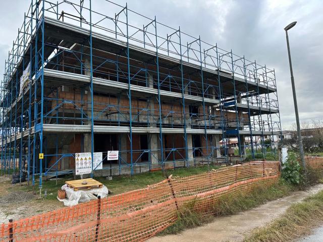 Appartamento in vendita di 97 m² in Viale Le Castella