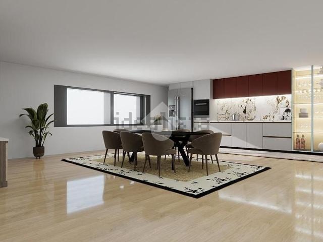 Appartamento in vendita di 94 m² in Circonvallazione Portadini, 13