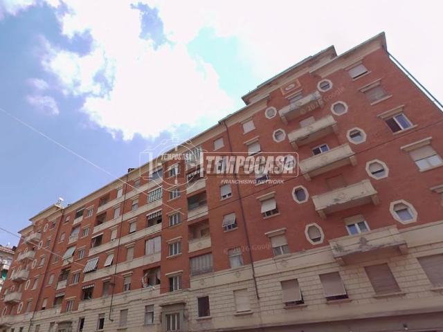 Appartamento in vendita di 94 m² in Corso Giulio Cesare, 42