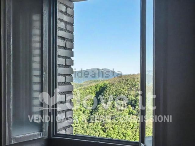 Appartamento in vendita di 94 m² in Frazione Agliano, 3