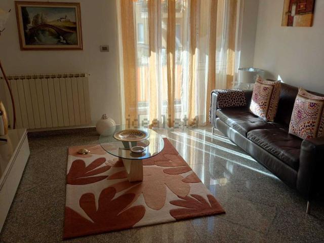 Appartamento in vendita di 94 m² in Piazza Due Strade, 2