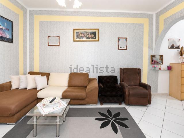 Appartamento in vendita di 94 m² in Piazza San Pietro, 24