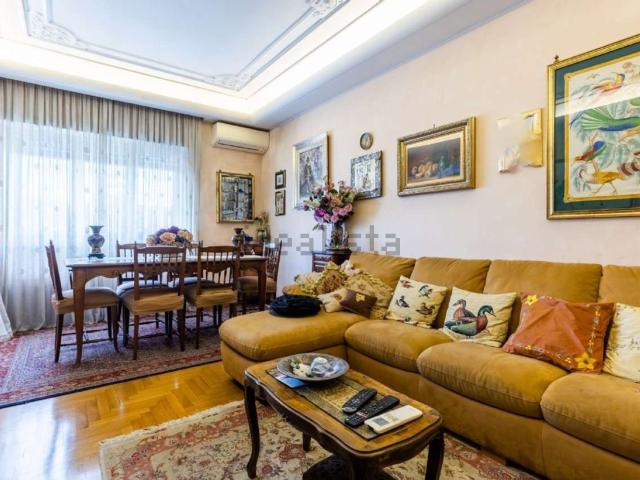 Appartamento in vendita di 94 m² in Via Tito Quinzio Penno