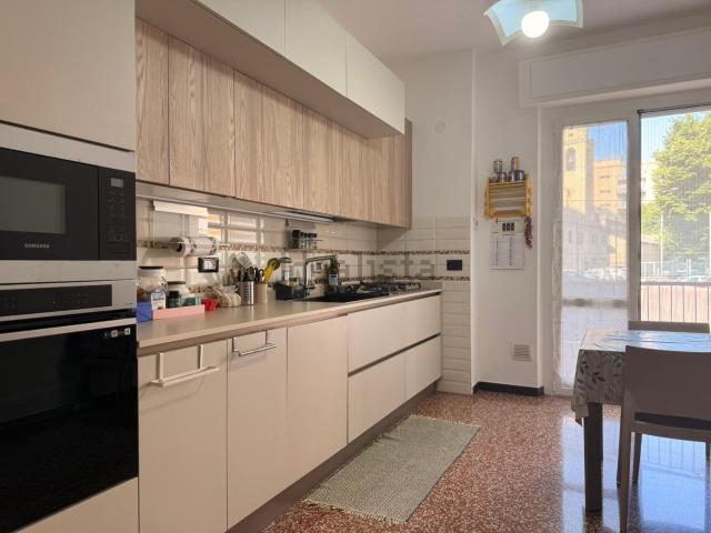 Appartamento in vendita di 94 m² in Via Voltri, 1