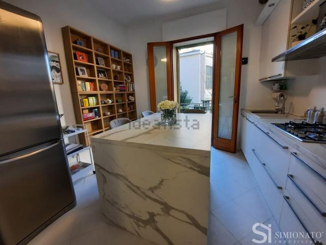Appartamento in vendita di 94 m² in Via Zara