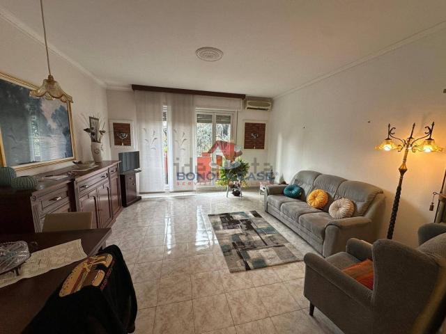 Appartamento in vendita di 94 m² in Via Appennini, 207