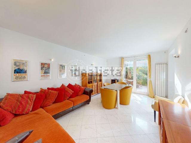 Appartamento in vendita di 94 m² in Via Becchignoli, 12