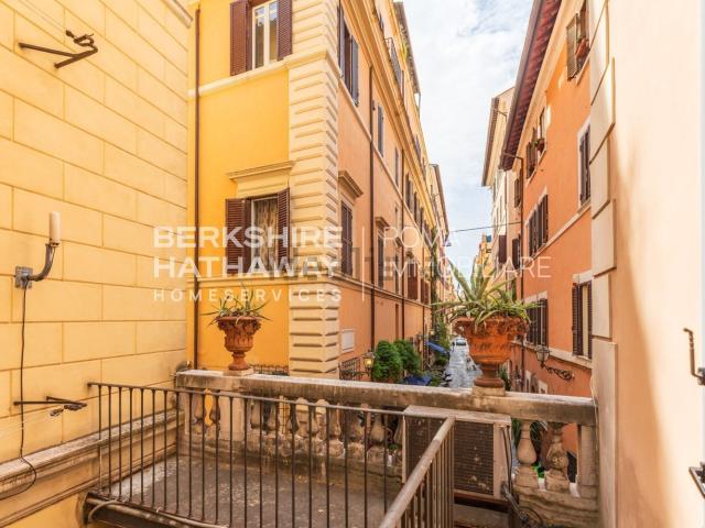Appartamento in vendita di 94 m² in Via Bocca di Leone