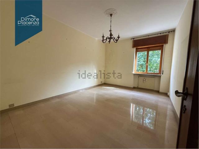 Appartamento in vendita di 94 m² in Via Campagna