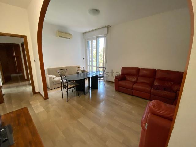 Appartamento in vendita di 94 m² in Via Caduti della Via Fani