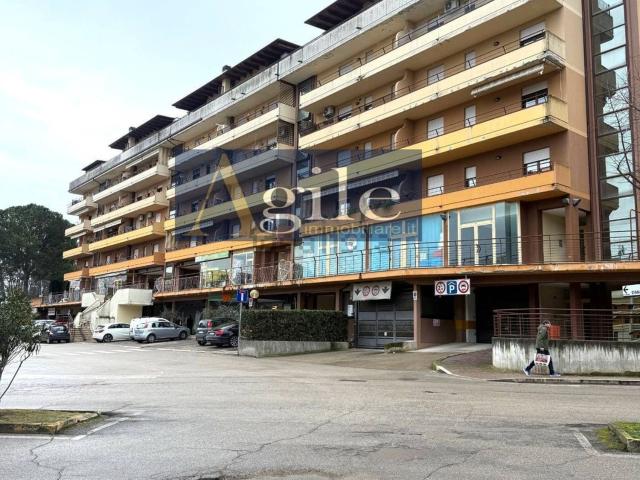 Appartamento in vendita di 94 m² in Via Costantino Rozzi