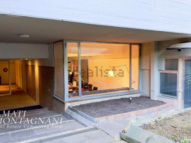 Appartamento in vendita di 94 m² in Via dei Colli della Farnesina