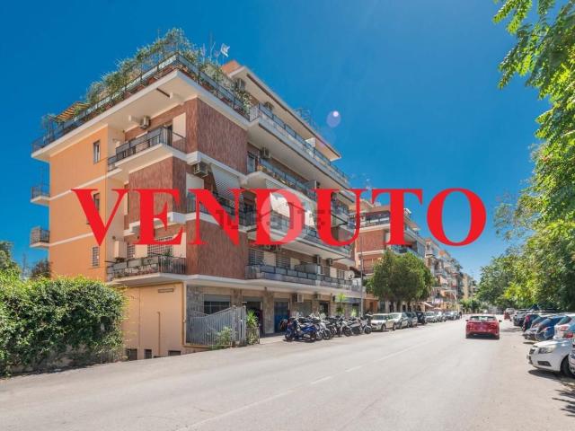 Appartamento in vendita di 94 m² in Via dei Durantini, 108